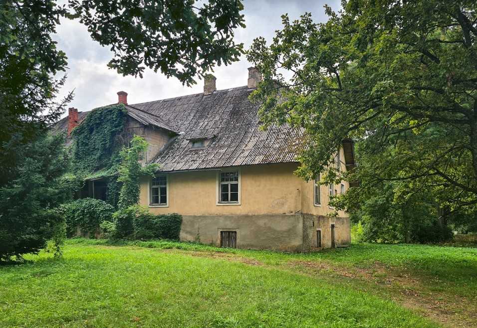 Fotos Pequeña casa señorial letona: Bilskas muiža
