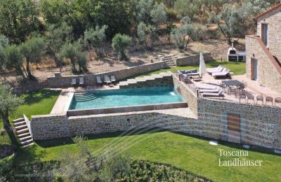 Finca en venta Cortona, Toscana, RIF 2986 Pool und Garten