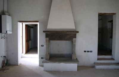 Palacio en venta San Leo Bastia, Palazzo Vaiano, Umbría, Chimenea