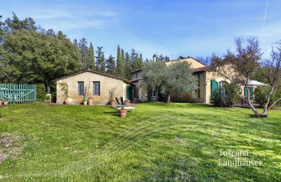 Finca en venta Castagneto Carducci, Toscana, RIF 3057 Blick auf Gebäude