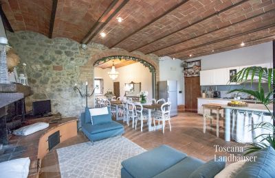 Finca en venta Castiglione d'Orcia, Toscana, RIF 3053 Wohn-Essbereich mit Küchenzeile