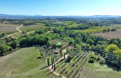 Casa de campo en venta Chianciano Terme, Toscana, RIF 3061 Blick auf Anwesen