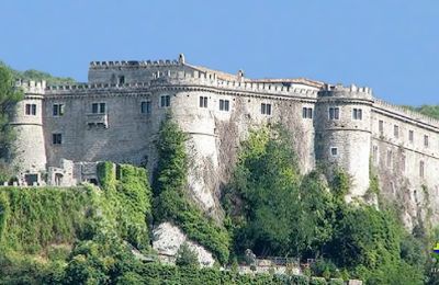 Castillo en venta Abruzos, Vista exterior