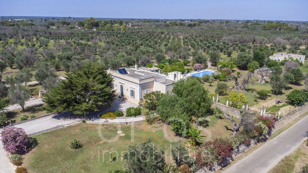 Fotos Elegante villa con jardín paradisíaco y huerto de naranjos en Oria