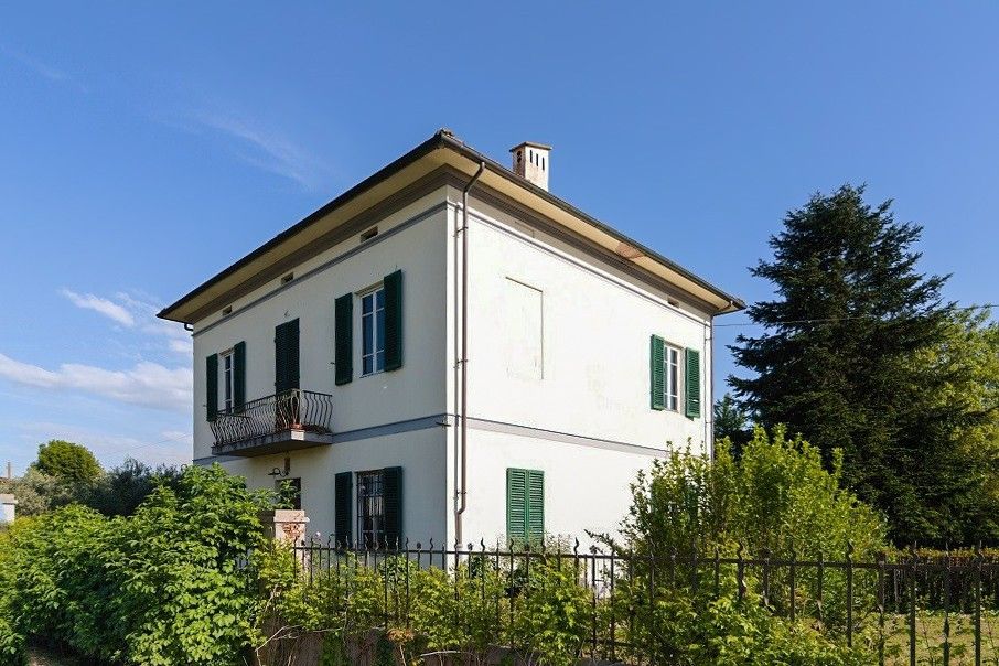 Fotos Villa Art Nouveau con dependencia y piscina cerca de Lucca