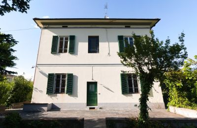 Villa histórica en venta Lucca, Toscana, Vista lateral