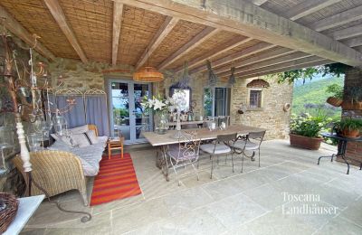 Finca en venta Loro Ciuffenna, Toscana, RIF 3098 überdachte Terrasse