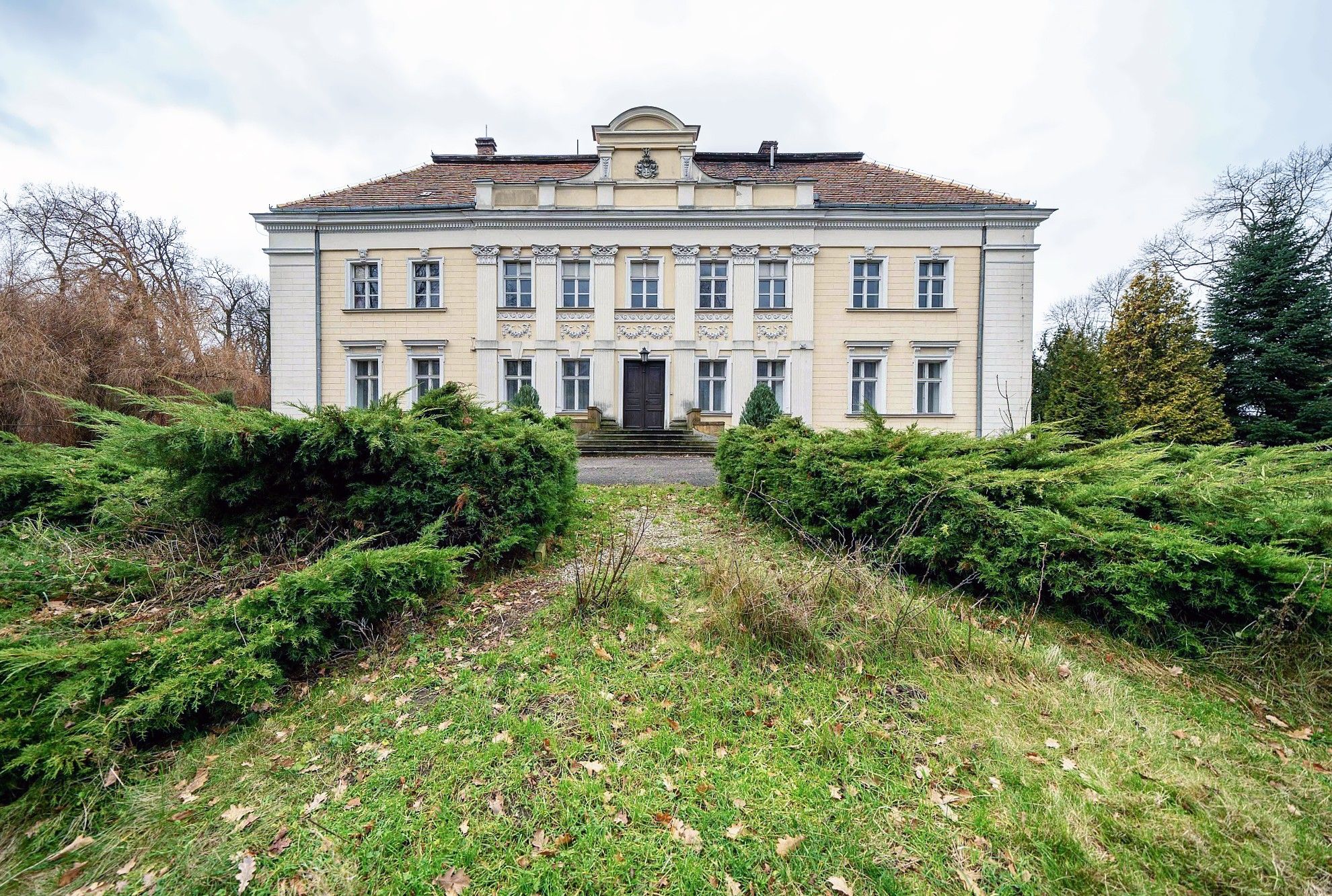 Fotos Casa señorial clasicista en Gola, cerca de Gostynin, Gran Polonia