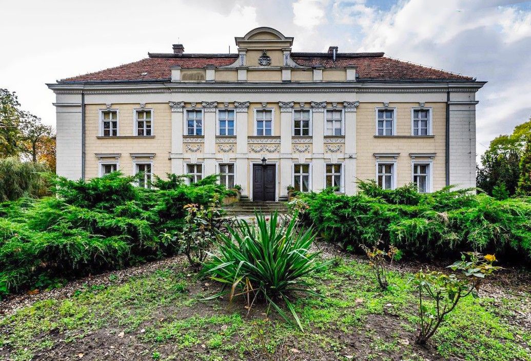 Fotos Casa señorial clasicista en Gola, cerca de Gostynin, Gran Polonia