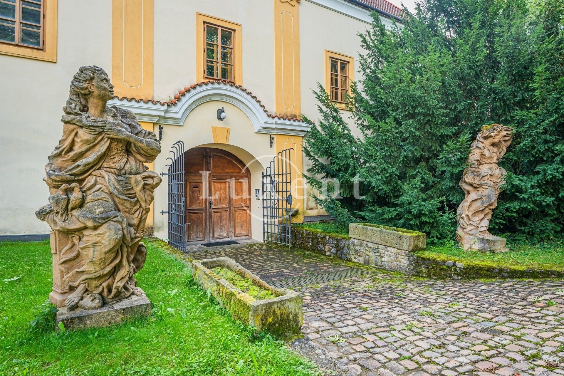 Fotos Propiedad excepcional cerca de Praga: Fortaleza en Třebotov.