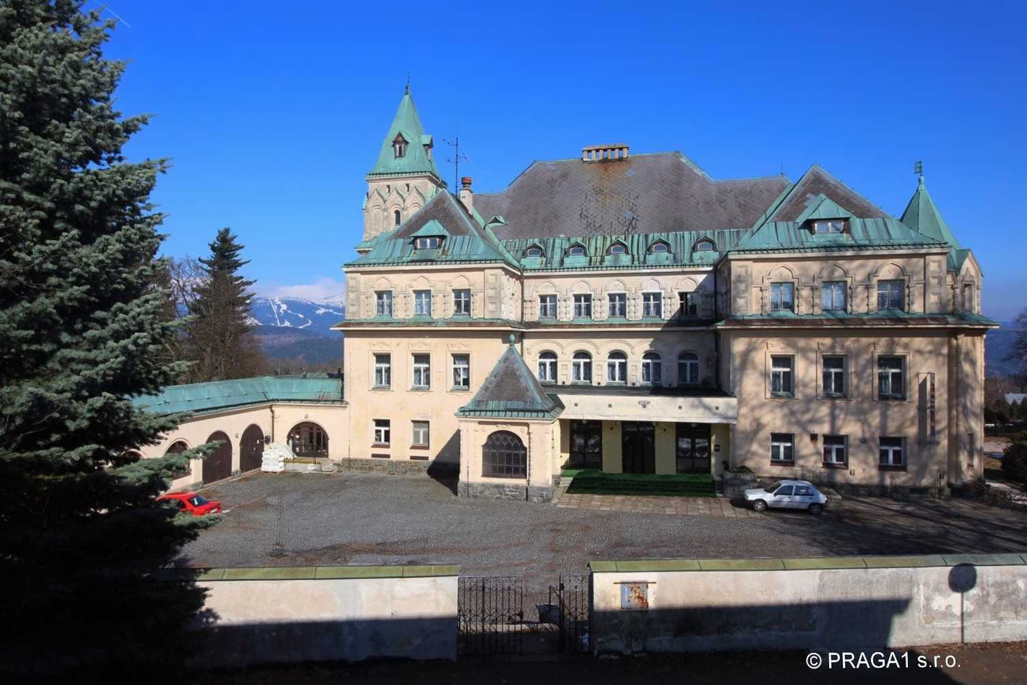 Fotos Chateau hotel in mountains