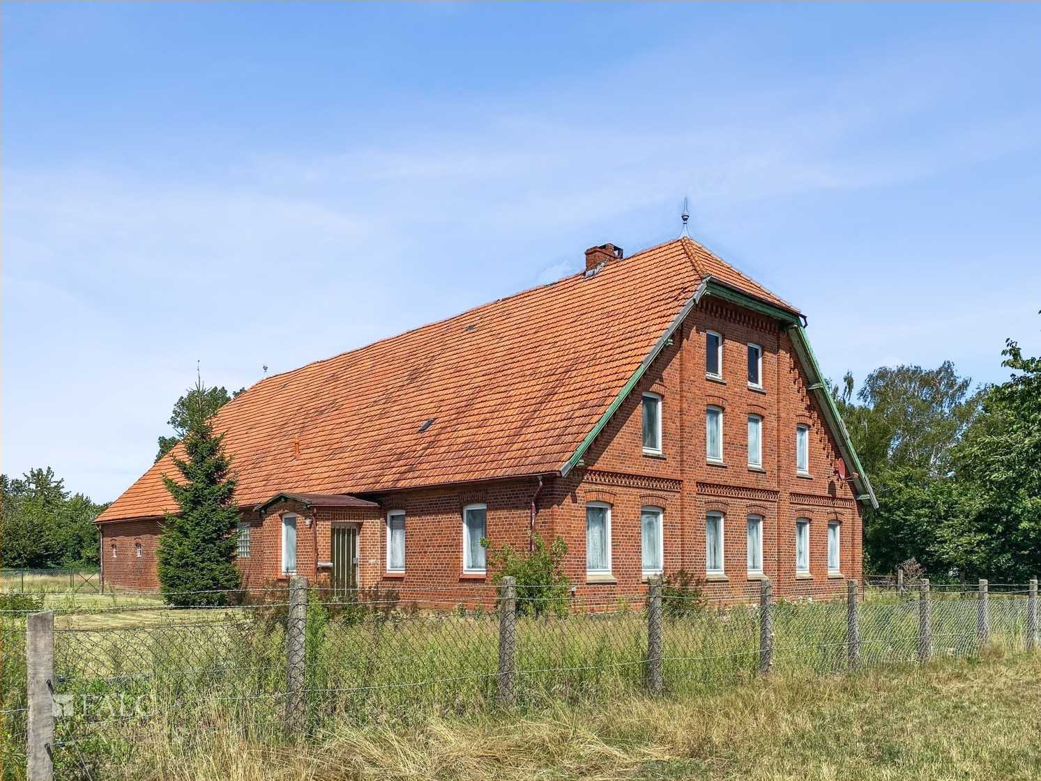 Fotos Se vende antigua granja grande en Schleswig-Holstein