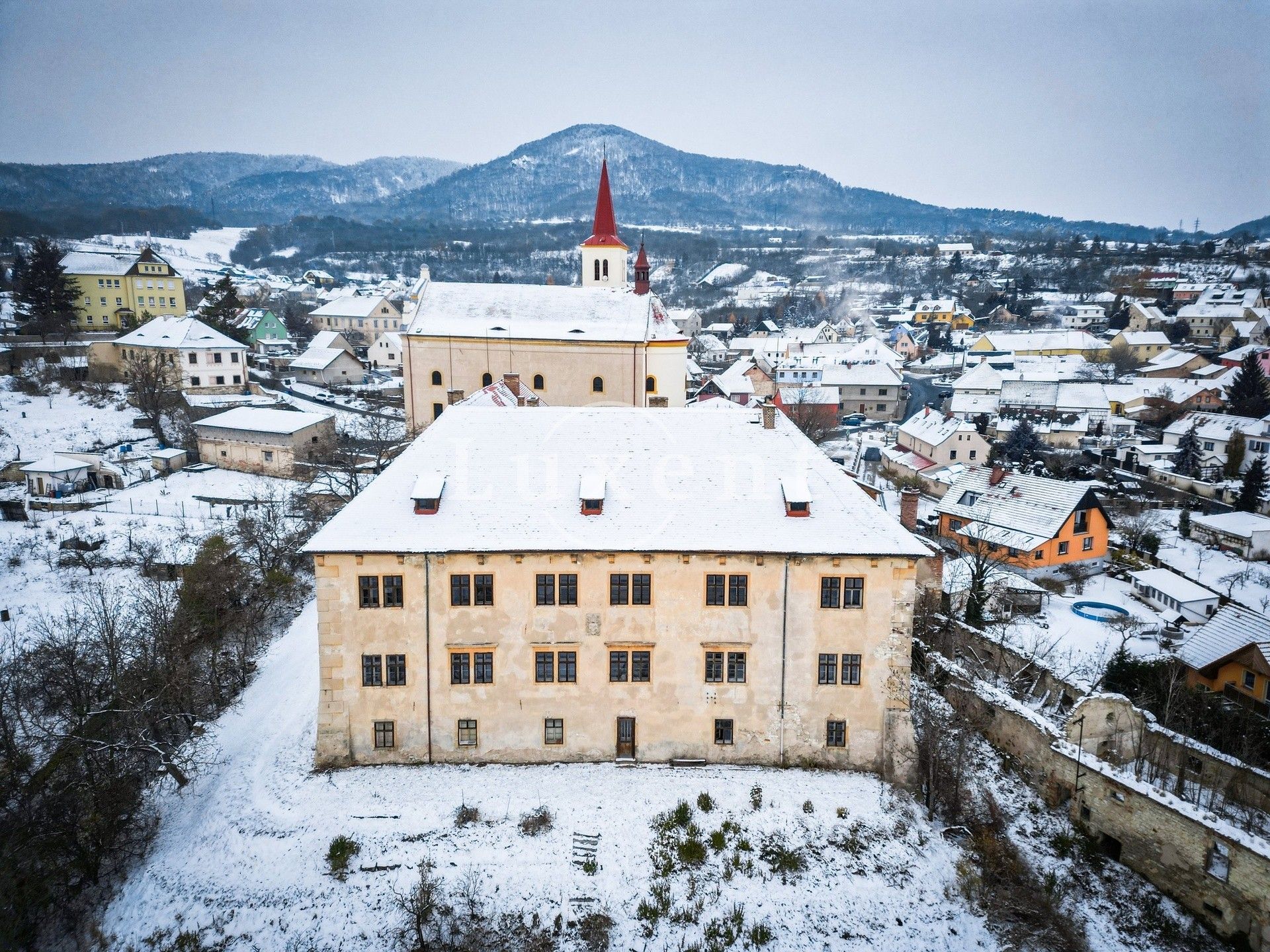 Fotos Castillo del barroco temprano en Žitenice, Bohemia del Norte