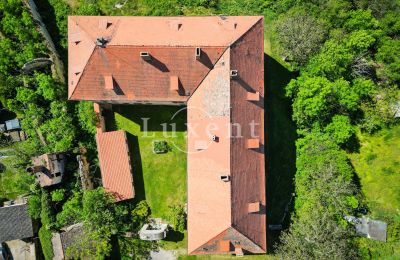 Palacio en venta Žitenice, Zámek Žitenice, Ústecký kraj, Tejado