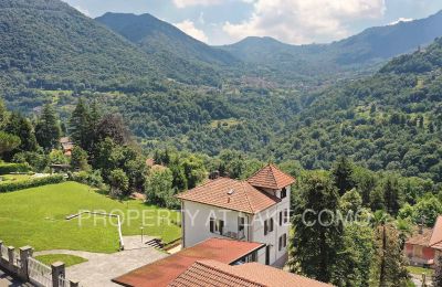 Villa histórica en venta Dizzasco, Lombardía, Vista