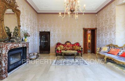 Villa histórica en venta Dizzasco, Lombardía, Sala de estar