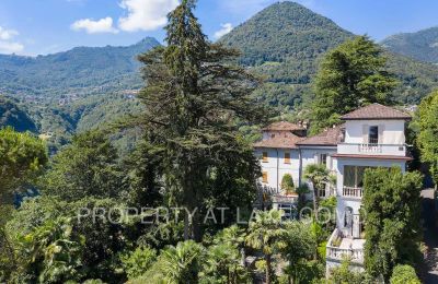 Villa histórica en venta Dizzasco, Lombardía, Foto De Dron