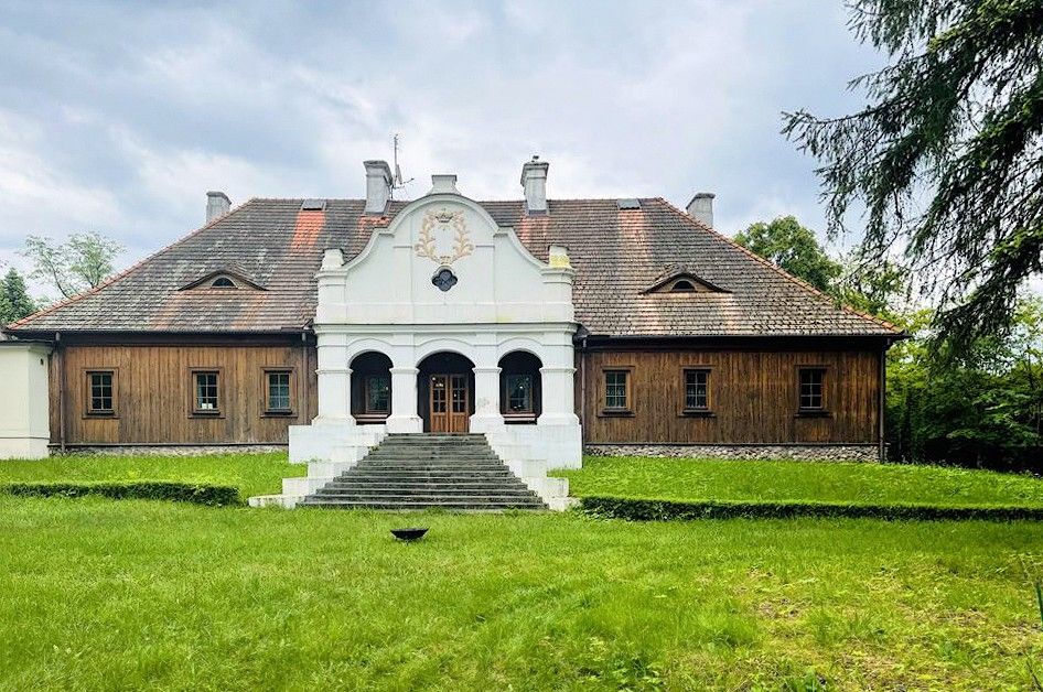 Fotos Casa señorial barroca polaca en Paplin, cerca de Varsovia