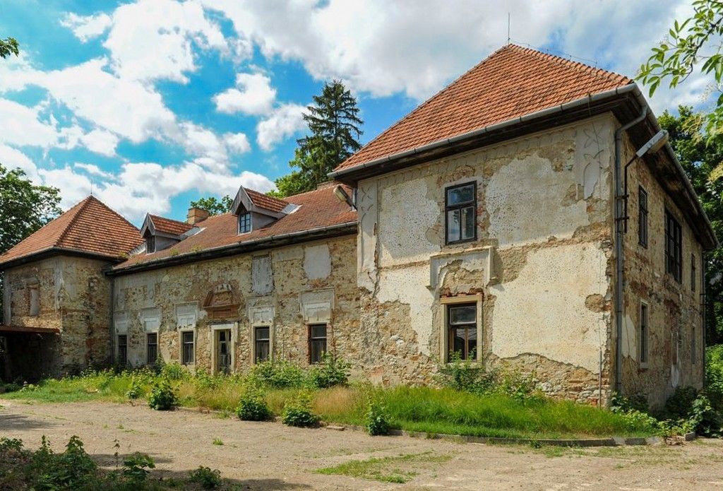 Fotos Casa señorial renacentista con parque en el este de Eslovaquia