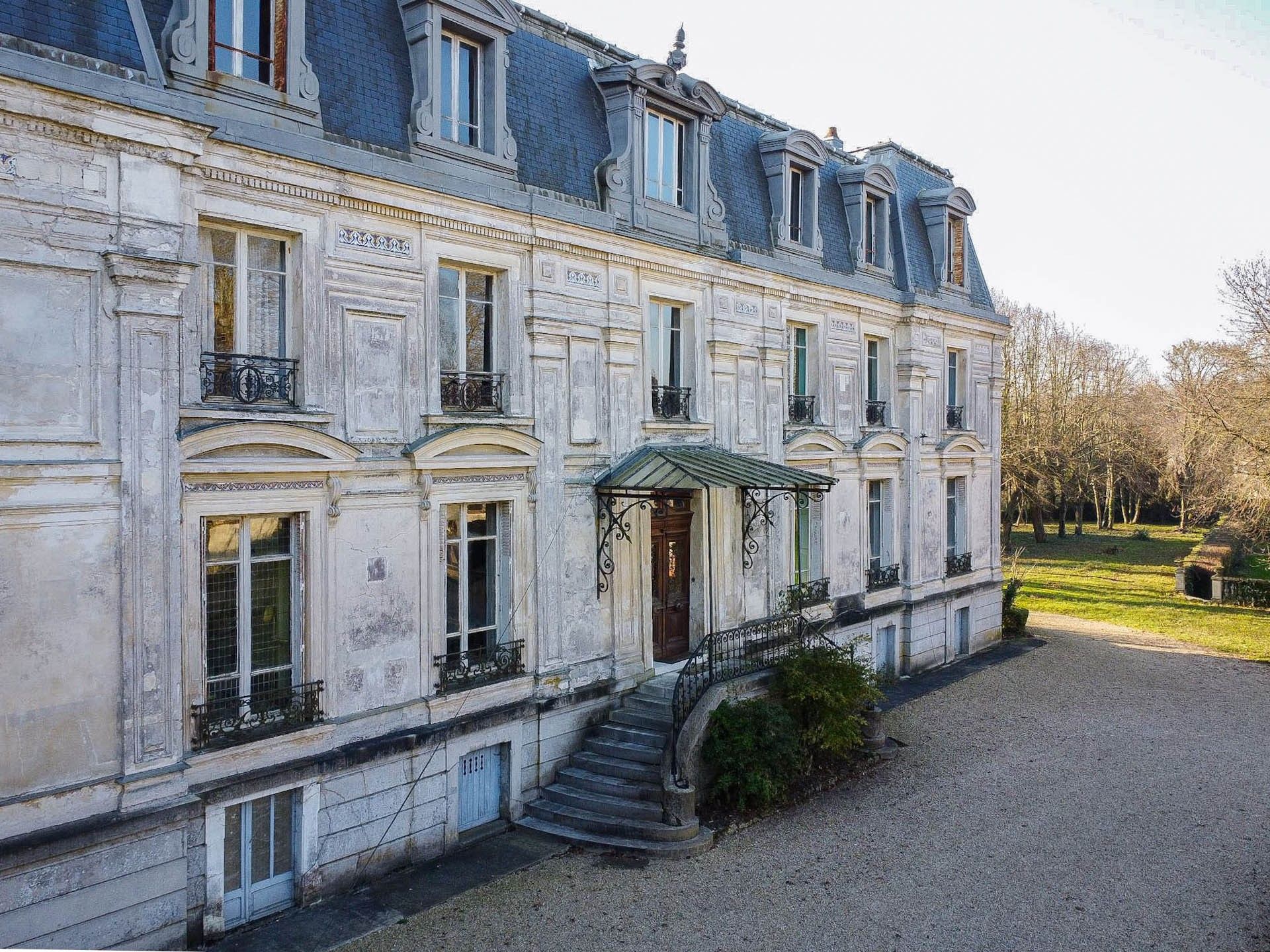 Fotos Castillo neoclásico cerca de París, parque de 5 hectáreas