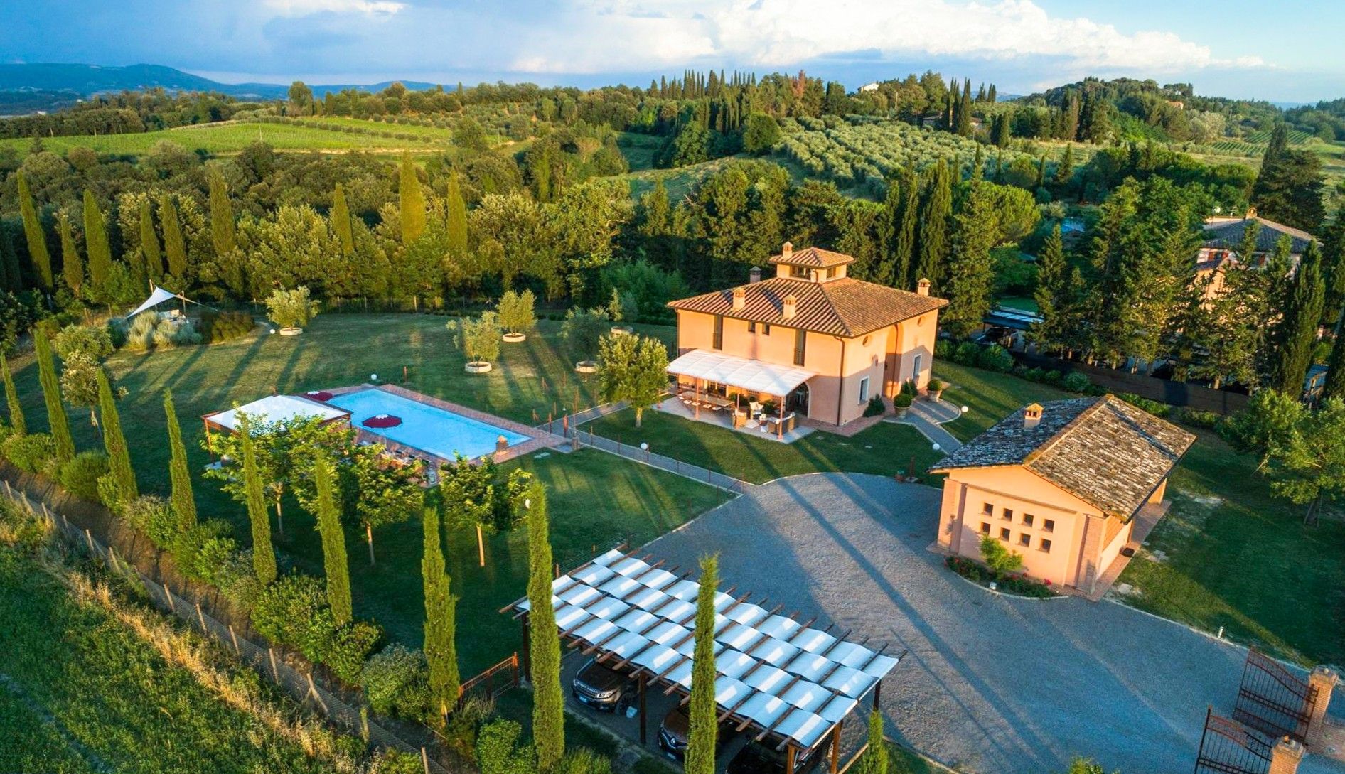 Fotos Villa de primera clase en la Toscana con ambiente y vistas especiales