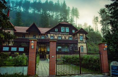 Casa de entramado en venta Kowalowa, Voivodato de Baja Silesia, Front budynku
