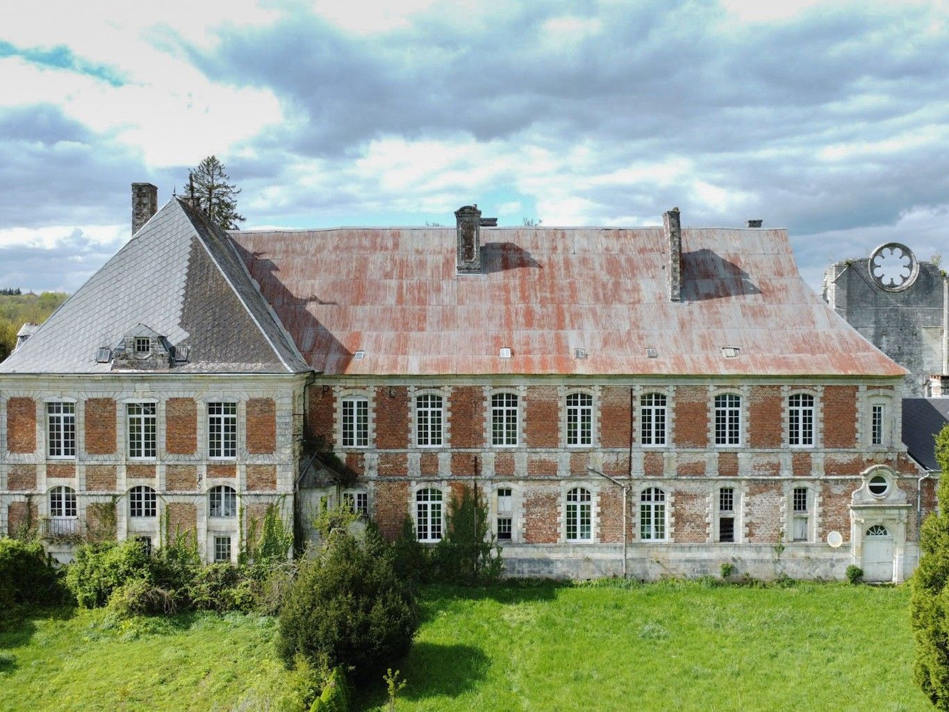 Fotos Antiguo monasterio en las Ardenas, región franco-belga