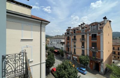 Piso en castillo en venta Luino, Lombardía, Vista