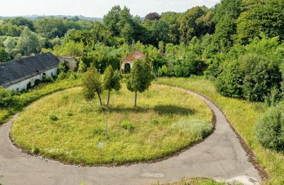 Casa señorial en venta Poręba Żegoty, Ruiny Dworu Szembeków, Voivodato de Pequeña Polonia, Patio