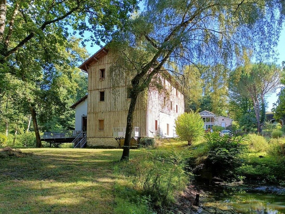 Fotos Casa de campo cerca de Burdeos: Antiguo molino en venta