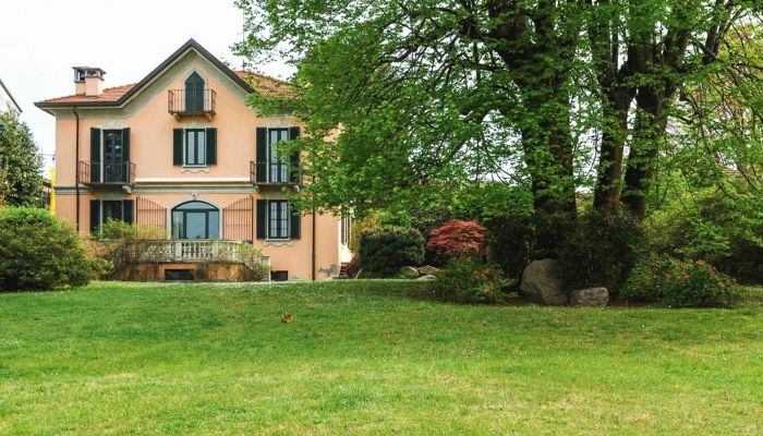 Villa histórica en venta Lisanza, Lombardía,  Italia