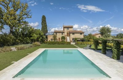 Inmuebles con carácter, Propiedad en la Toscana con Vista Panorámica en Montepulciano, Siglo XIX