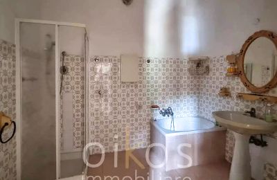 Casa urbana en venta Oria, Apulia, Cuarto de baño