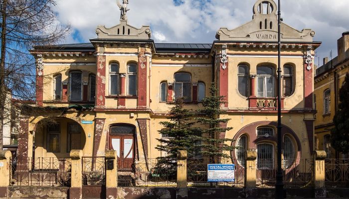 Villa histórica en venta Piotrków Trybunalski, Voivodato de Łódź,  Polonia