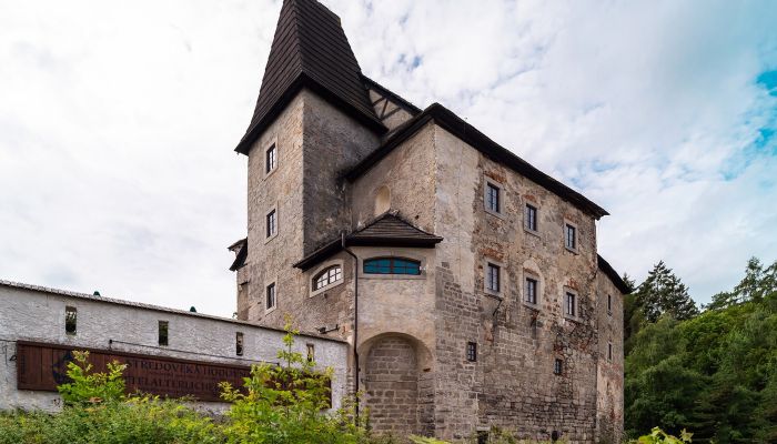 Castillo Skalná 4