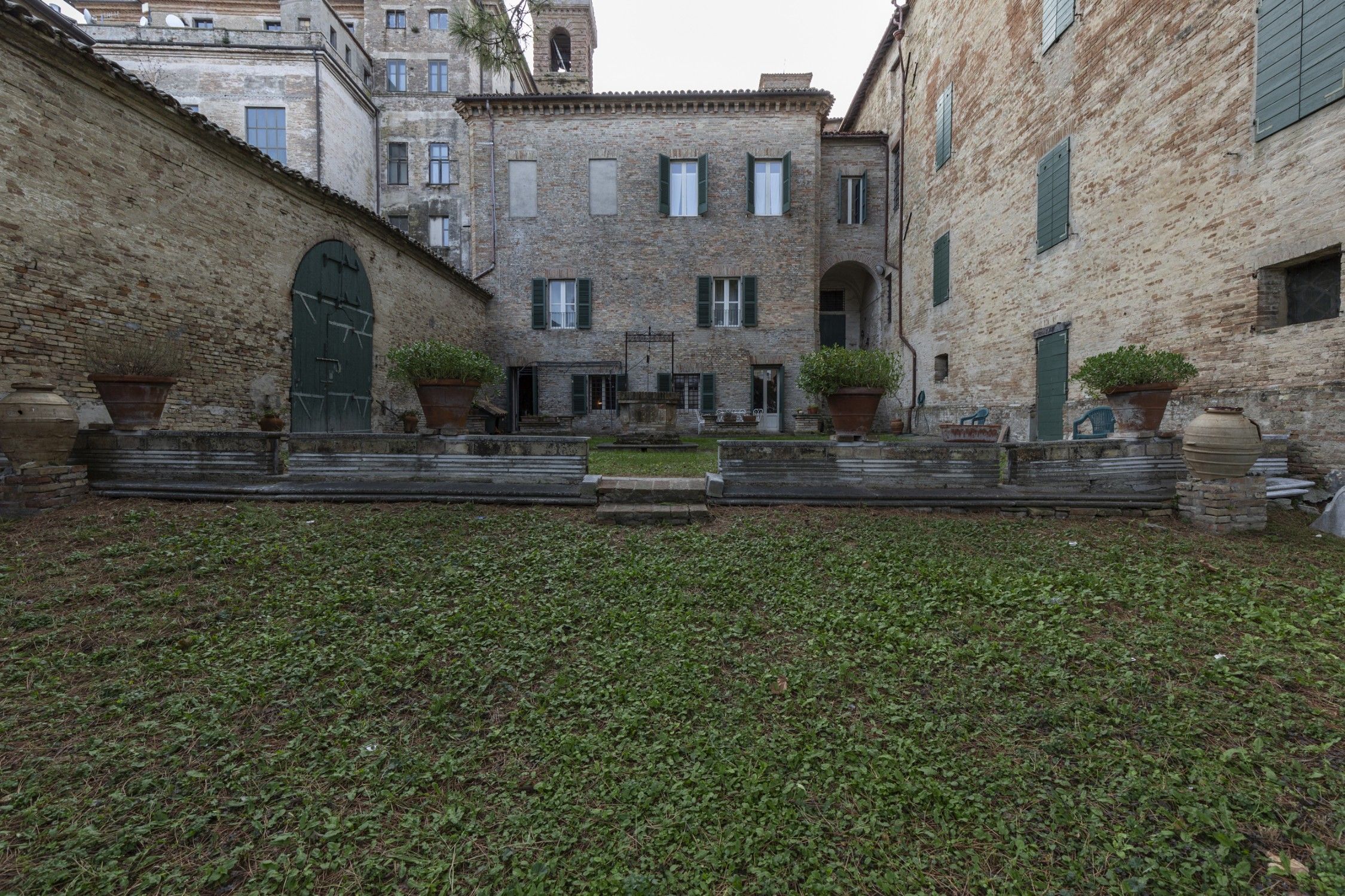 Fotos Palacio con interior histórico y jardín, cerca de Ancona