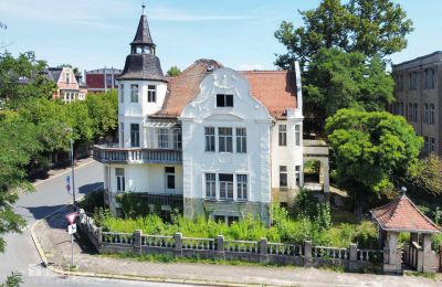 Inmuebles con carácter, Villa modernista en Apolda para renovar