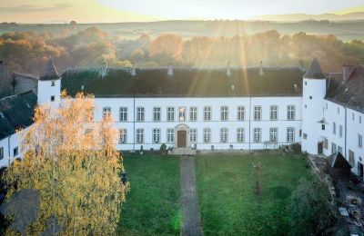 Palacio Roussy-le-Bourg, Grand-Est