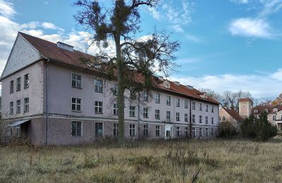 Palacio en venta Dobrocin, Pałac w Dobrocinie, Voivodato de Varmia y Masuria, Dependencia