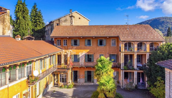 Villa histórica en venta Miasino, Piamonte,  Italia