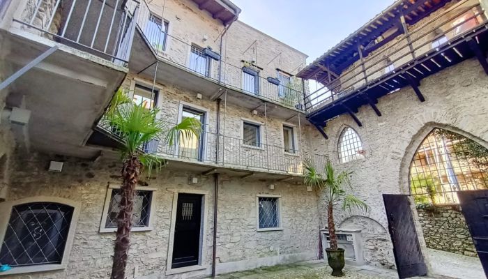 Casa de campo en venta 28838 Stresa, Piamonte,  Italia