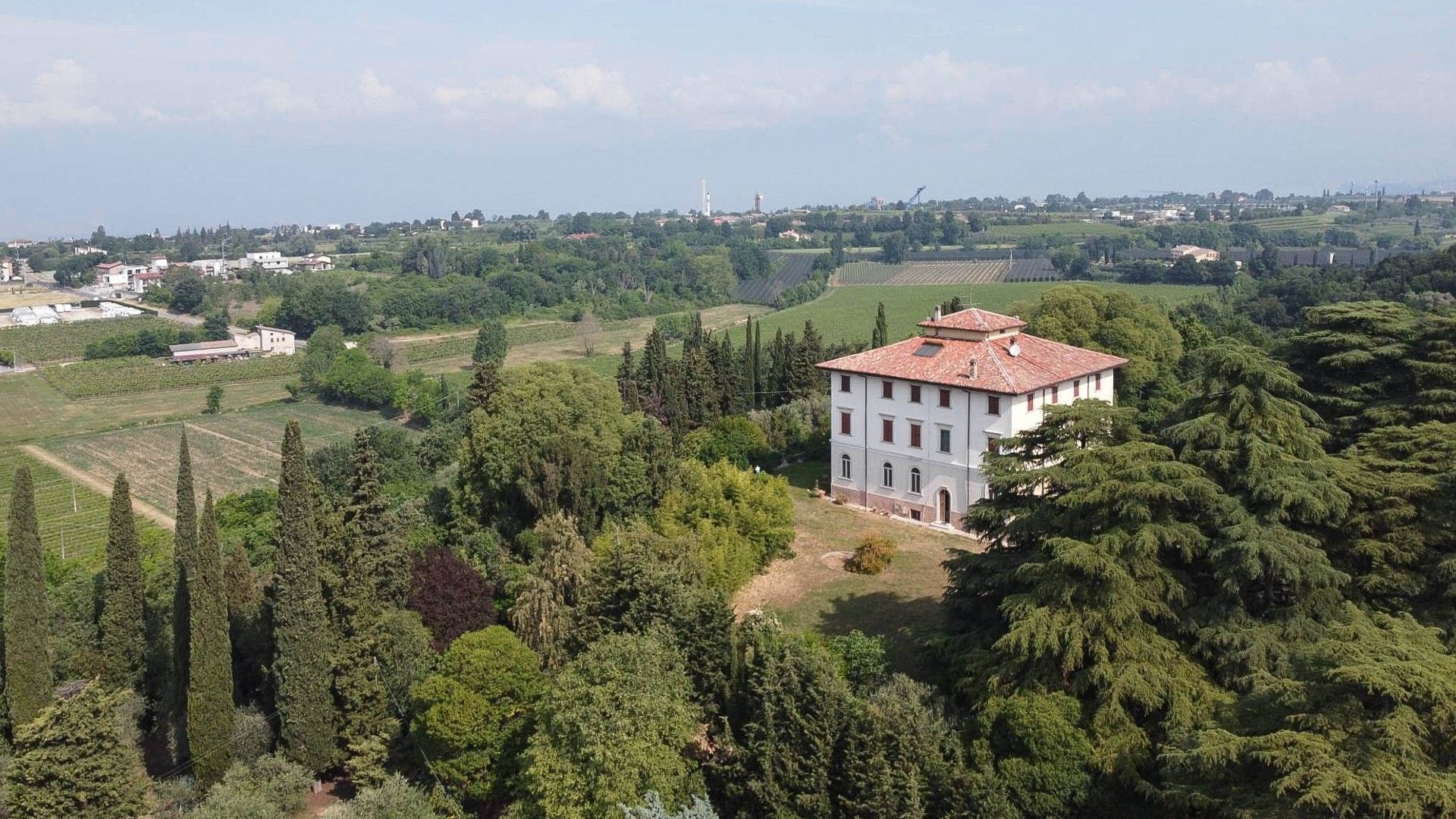 Fotos Villa histórica en el lago de Garda