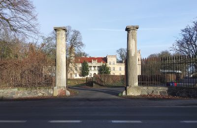 Palacio en venta Gościeszyn, Pałac w Gościeszynie, województwo wielkopolskie, Acceso