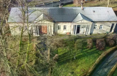 Palacio en venta Gościeszyn, Pałac w Gościeszynie, województwo wielkopolskie, Dependencia