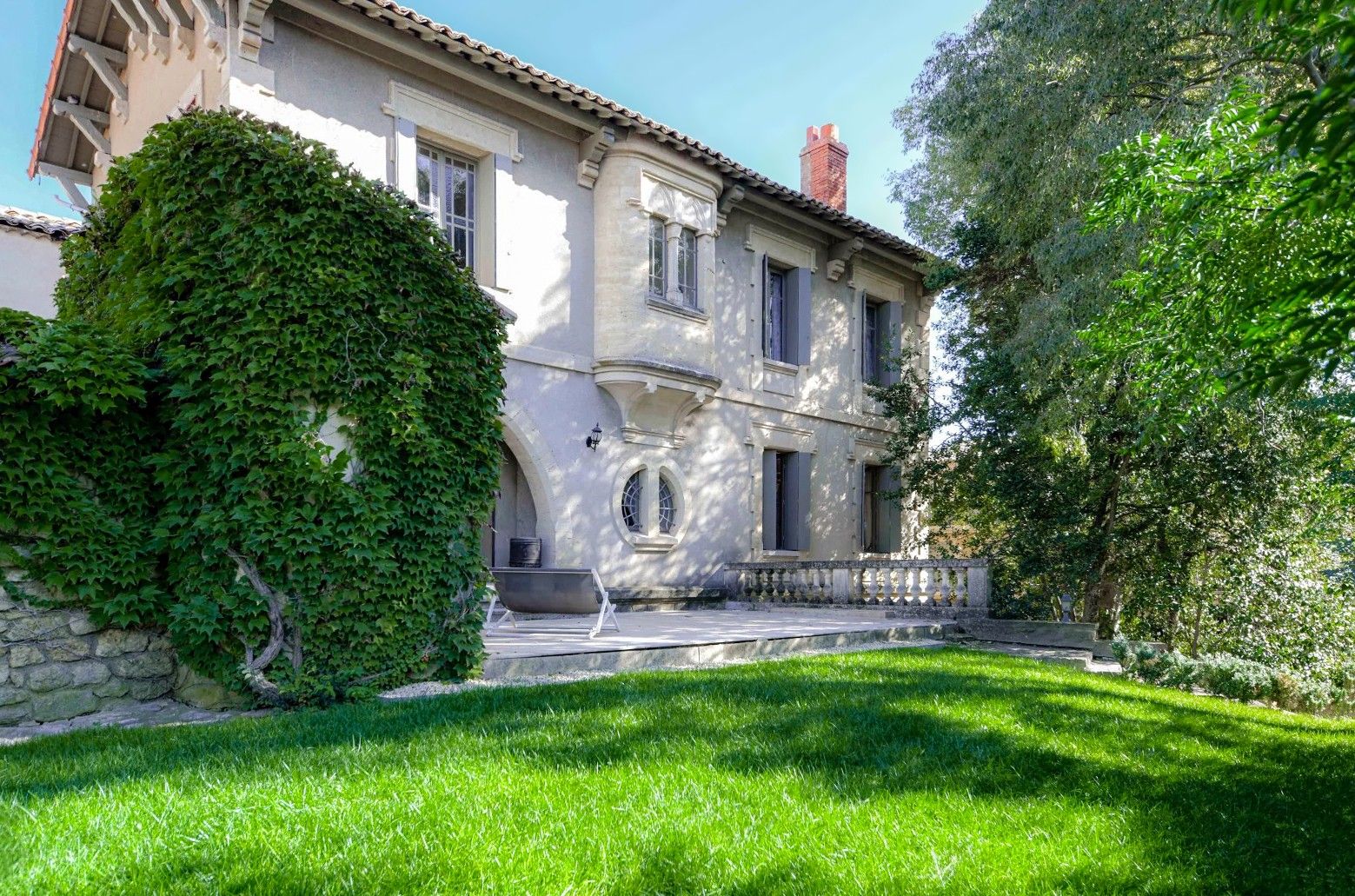 Fotos Mansión histórica con jardín en Uzes