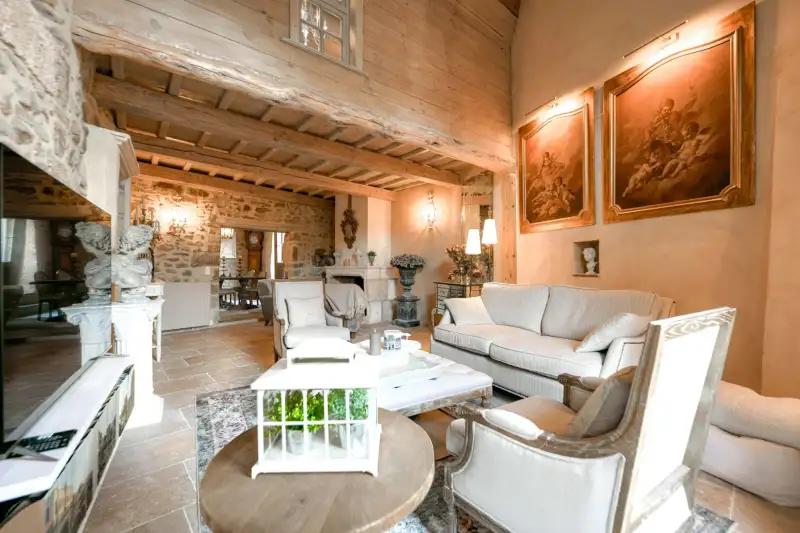 Propiedad histórica en venta Uzès, Occitania,  Francia, 3