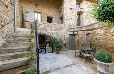 Propiedad histórica en venta Uzès, Occitania, Patio