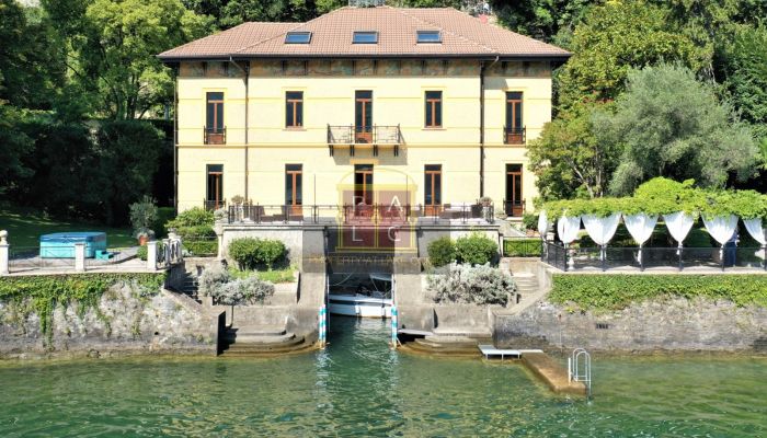 Villa histórica en venta Moltrasio, Lombardía,  Italia