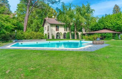 Villa histórica en venta Castelletto Sopra Ticino, Piamonte, Vista exterior