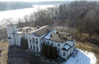 Inmuebles con carácter, Casa señorial junto a un lago en el voivodato de Gran Polonia